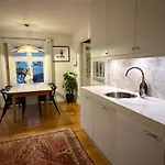 House * 보스